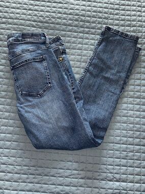 Calvin Klein Womens Size 4 Medium Wash Mid Rise Slim Boyfriend Denim Jeans